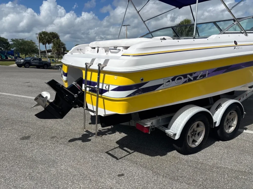 2001 Donzi ZX22