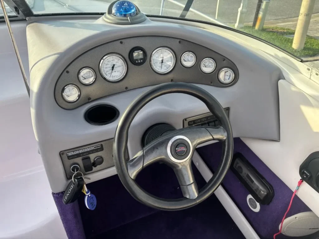 2001 Donzi ZX22